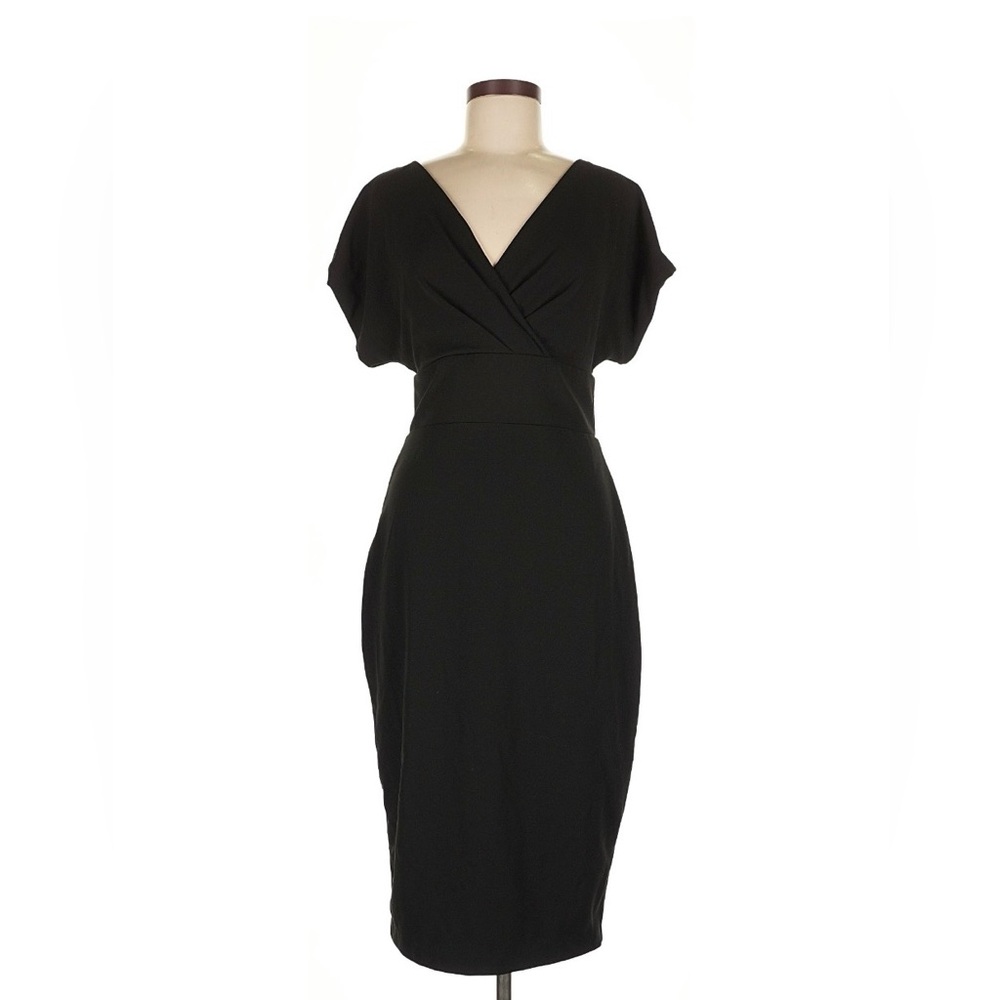 Alexia Admor Elegant Black V-Neck Dress